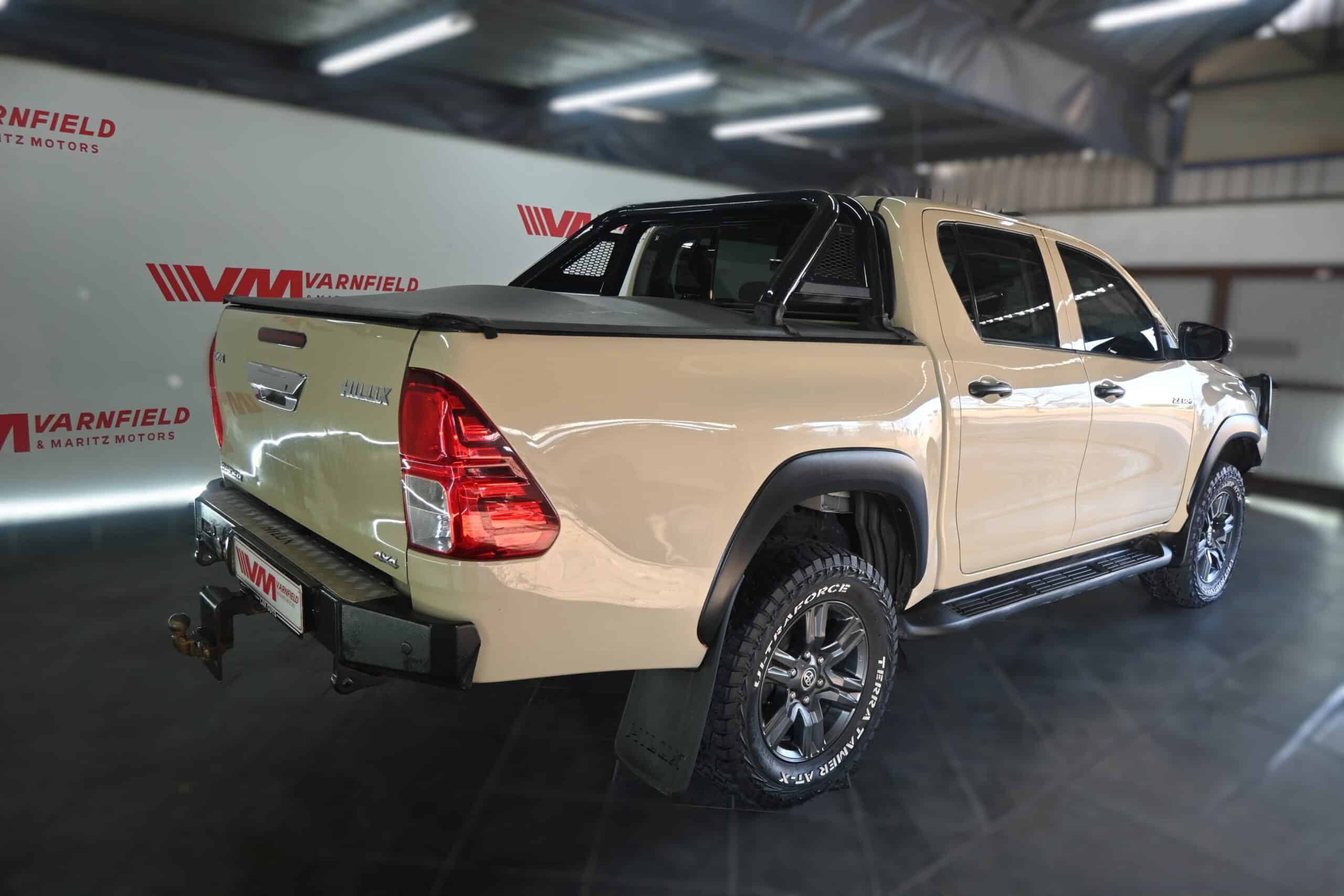 TOYOTA HILUX 2.4GD-6 RAIDER 4X4 P/U D/C