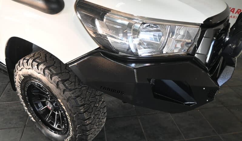 TOYOTA HILUX 2.4GD-6 SRX 4X4 A/T D/C full