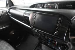 TOYOTA HILUX 2.4GD-6 SRX 4X4 A/T D/C full