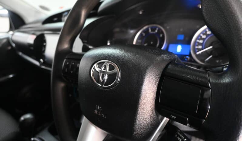 TOYOTA HILUX 2.4GD-6 SRX 4X4 A/T D/C full