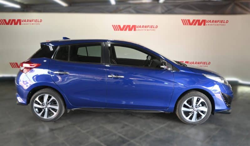TOYOTA YARIS 1.5 SPORT 5DR full