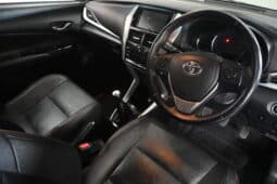 TOYOTA YARIS 1.5 SPORT 5DR full
