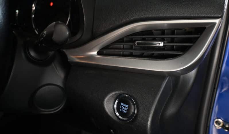 TOYOTA YARIS 1.5 SPORT 5DR full