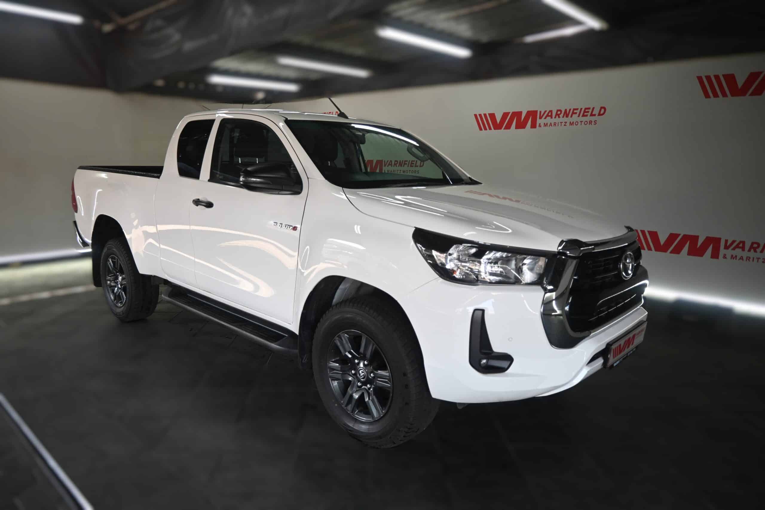 TOYOTA HILUX 2.4GD-6 RB RAIDER A/T P/U E/C
