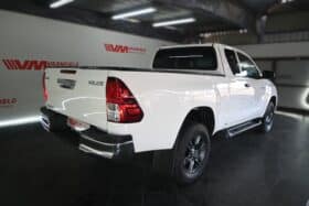 TOYOTA HILUX 2.4GD-6 RB RAIDER A/T P/U E/C