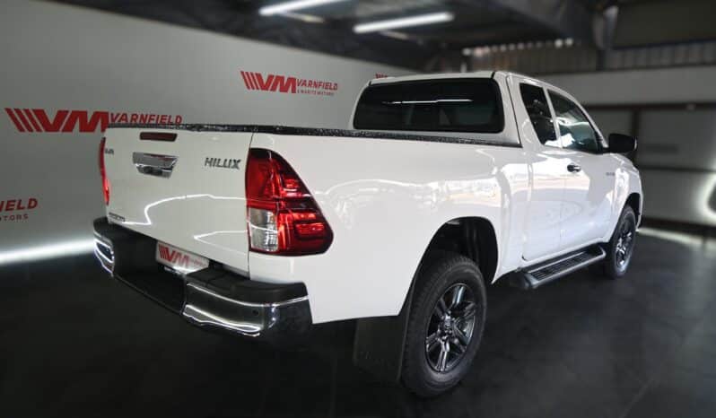 TOYOTA HILUX 2.4GD-6 RB RAIDER A/T P/U E/C full