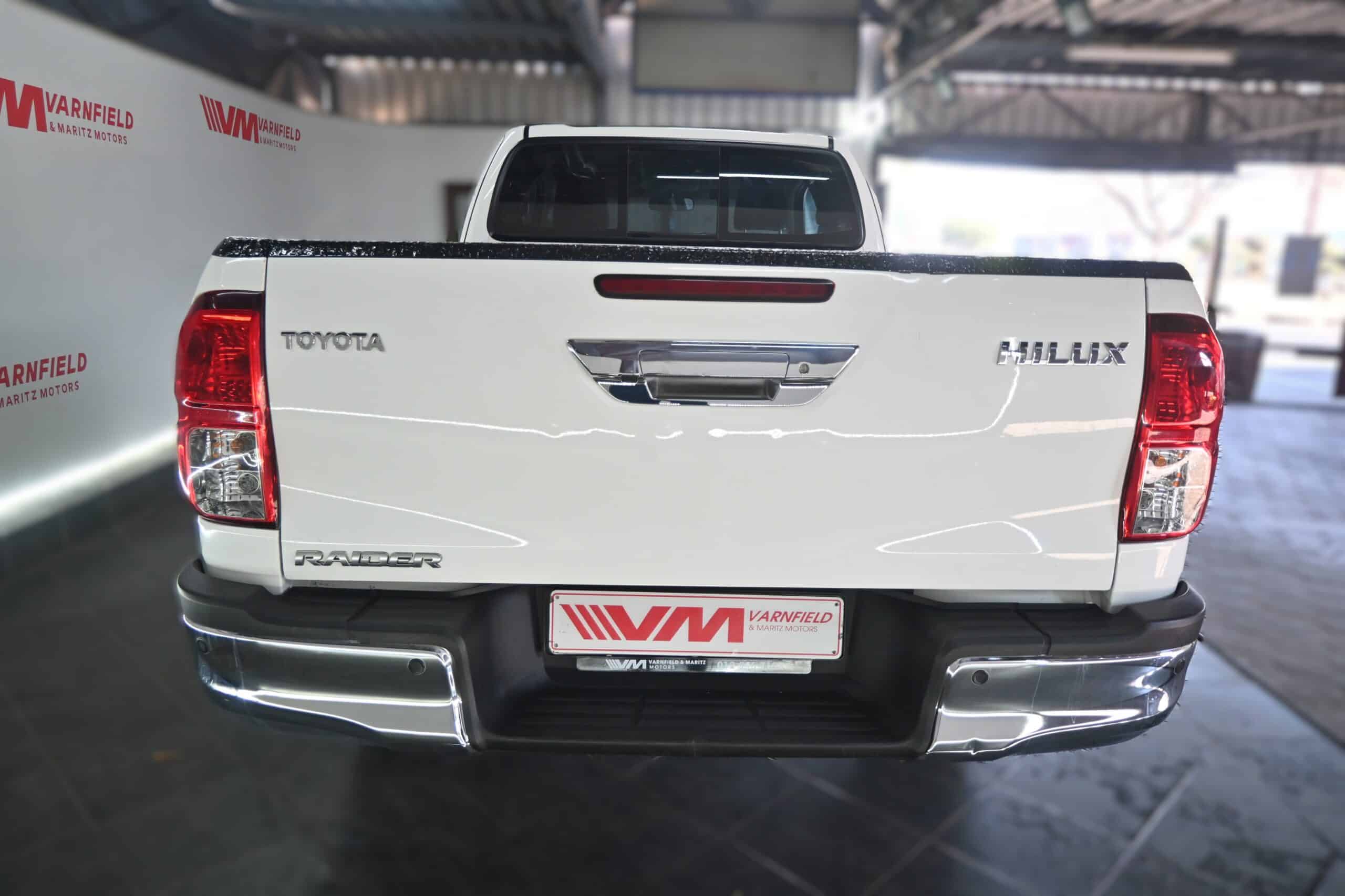 TOYOTA HILUX 2.4GD-6 RB RAIDER A/T P/U E/C