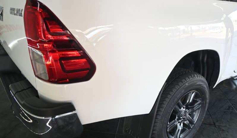 TOYOTA HILUX 2.4GD-6 RB RAIDER A/T P/U E/C full