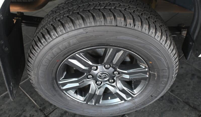 TOYOTA HILUX 2.4GD-6 RB RAIDER A/T P/U E/C full