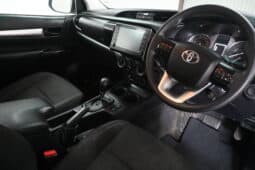 TOYOTA HILUX 2.4GD-6 RB RAIDER A/T P/U E/C full