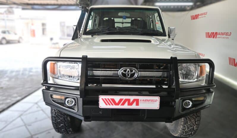 TOYOTA LAND CRUISER 79 4.5D P/U D/C full