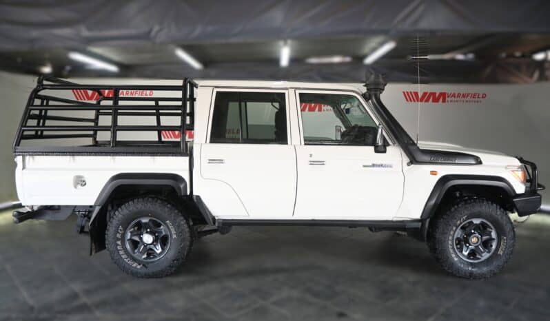 TOYOTA LAND CRUISER 79 4.5D P/U D/C full