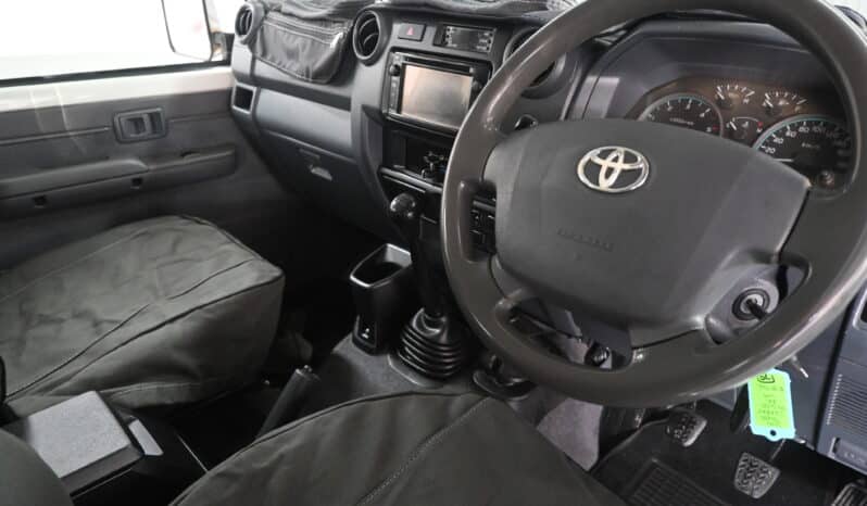 TOYOTA LAND CRUISER 79 4.5D P/U D/C full
