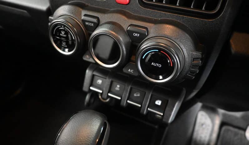 SUZUKI JIMNY 1.5 GLX A/T full