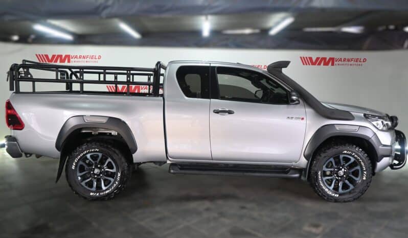 TOYOTA HILUX 2.8GD-6 RB LEGEND A/T P/U E/C full
