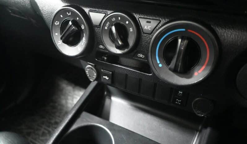 TOYOTA HILUX 2.8GD-6 RB LEGEND A/T P/U E/C full