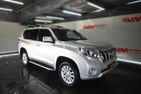 TOYOTA LAND CRUISER 4.0 VX V6 A/T