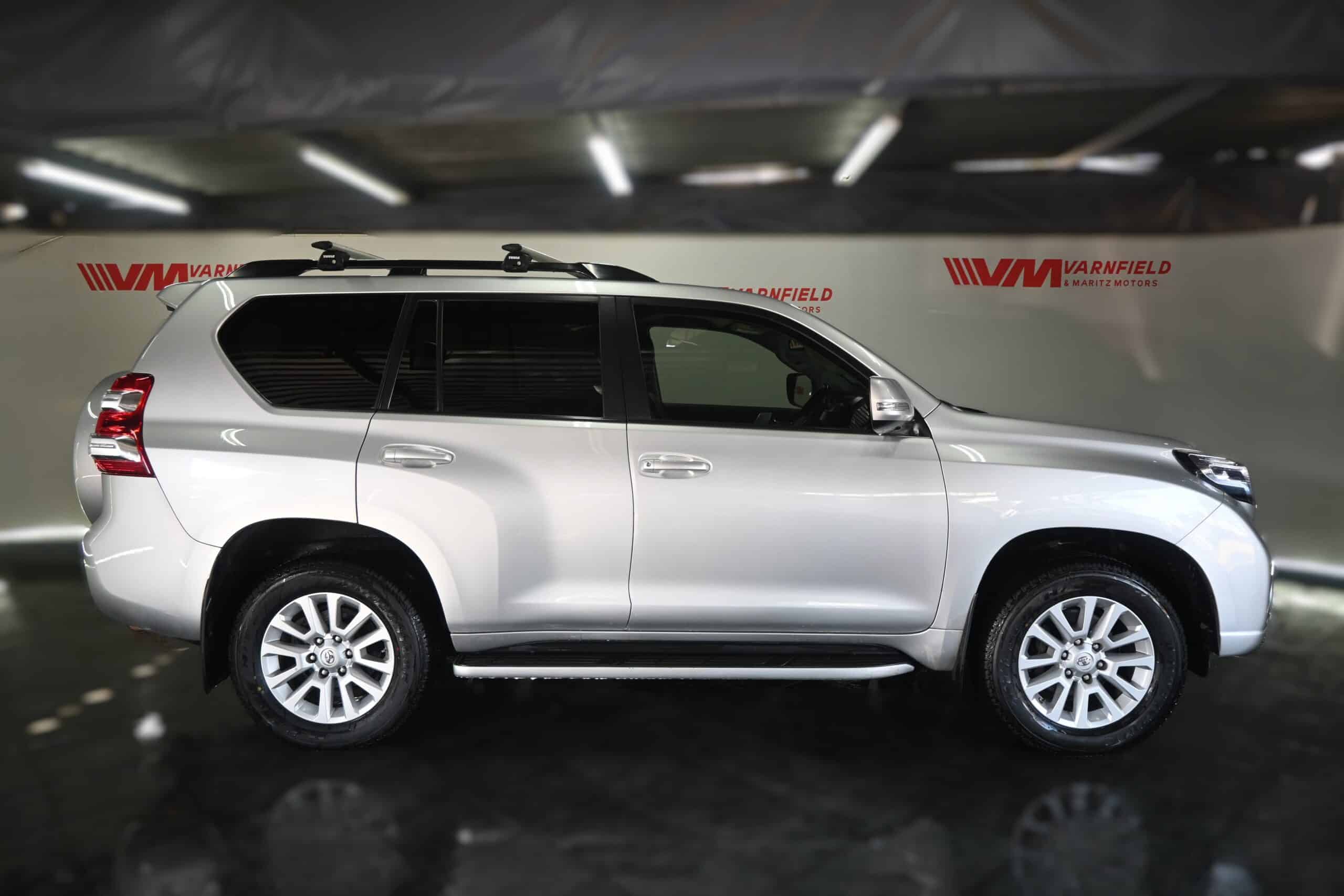 TOYOTA LAND CRUISER 79 4.5D P/U S/C V8