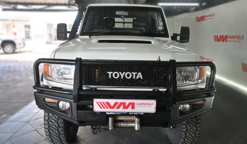 TOYOTA LAND CRUISER 79 4.5D 70TH EDITION D/C full