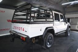 TOYOTA LAND CRUISER 79 4.5D 70TH EDITION D/C full