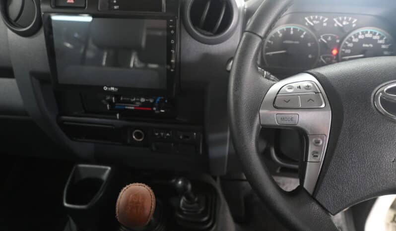 TOYOTA LAND CRUISER 79 4.5D 70TH EDITION D/C full