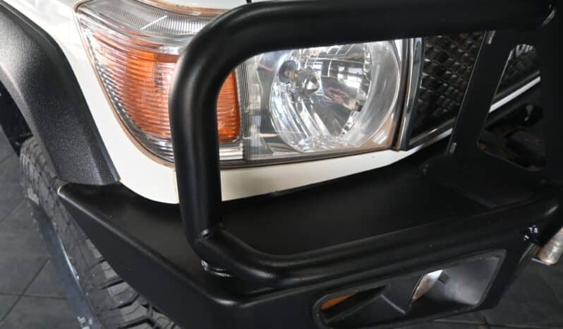 TOYOTA LAND CRUISER 79 4.5D 70TH EDITION D/C full