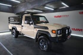 TOYOTA LAND CRUISER 79 4.5D P/U S/C V8