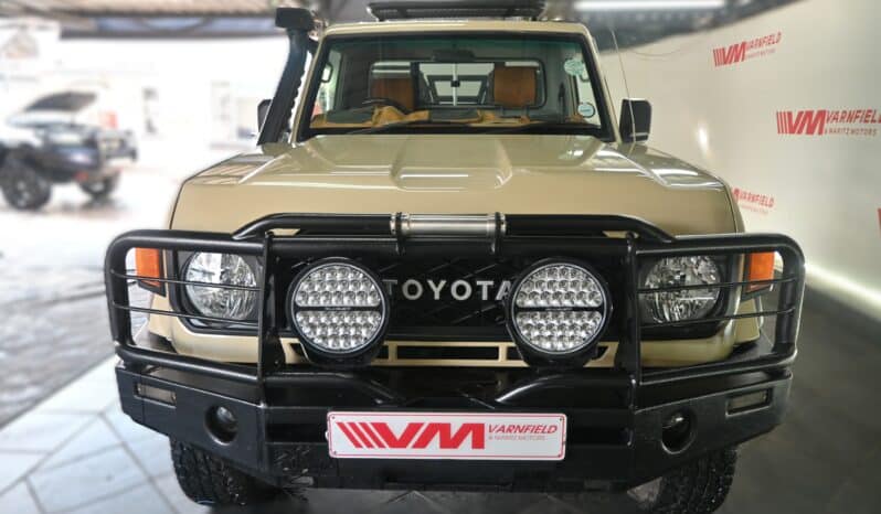 TOYOTA LAND CRUISER 79 4.5D P/U S/C V8 full