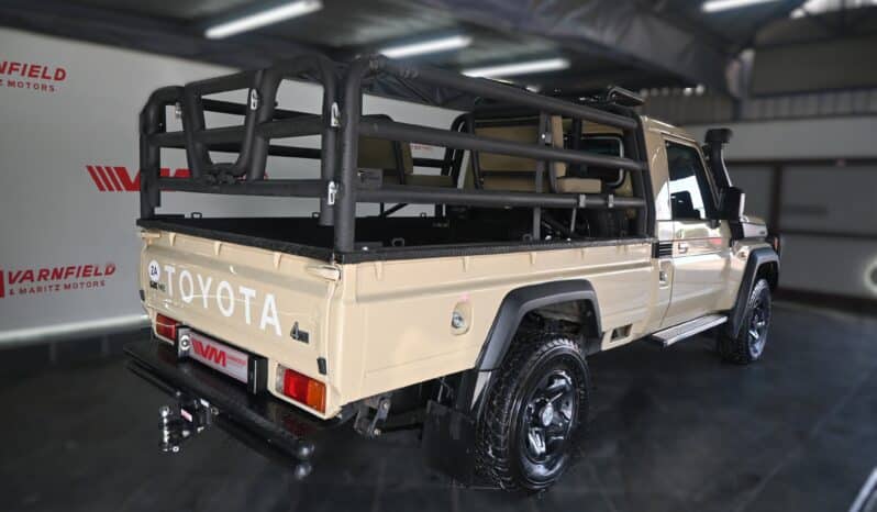 TOYOTA LAND CRUISER 79 4.5D P/U S/C V8 full