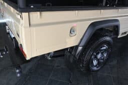 TOYOTA LAND CRUISER 79 4.5D P/U S/C V8 full
