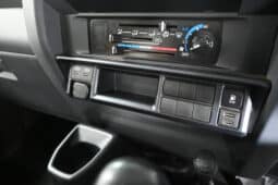 TOYOTA LAND CRUISER 79 4.5D P/U S/C V8 full