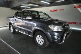 TOYOTA HILUX 3.0D-4D LEG 40 P/U D/C