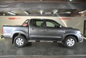 TOYOTA HILUX 3.0D-4D LEG 40 P/U D/C