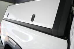 TOYOTA HILUX 2.8GD-6 RB LEGEND 4X4 A/T E/C full
