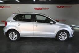 VOLKSWAGEN POLO VIVO 1.4 COMFORTLINE 5DR full