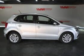 VOLKSWAGEN POLO VIVO 1.4 COMFORTLINE 5DR