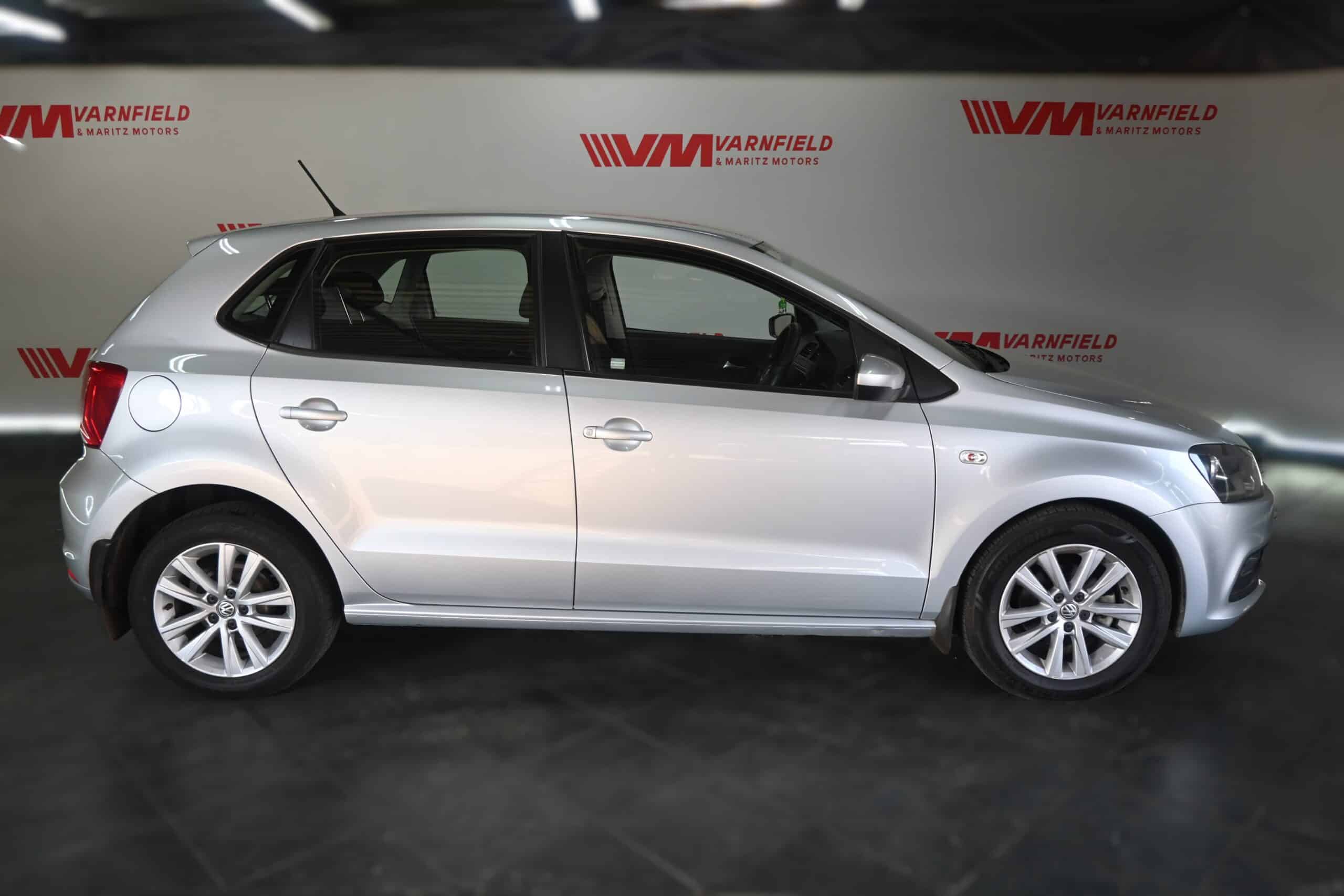 VOLKSWAGEN POLO VIVO 1.4 COMFORTLINE 5DR