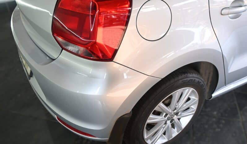 VOLKSWAGEN POLO VIVO 1.4 COMFORTLINE 5DR full
