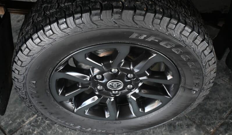 TOYOTA HILUX 2.8GD-6 RB LEGEND RS 4X4 A/T P/U D/C full