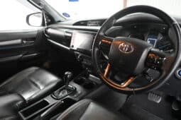 TOYOTA HILUX 2.8GD-6 RB LEGEND RS 4X4 A/T P/U D/C full