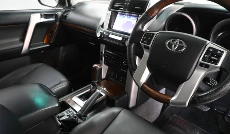 TOYOTA LAND CRUISER PRADO VX 3.0TDI A/T full