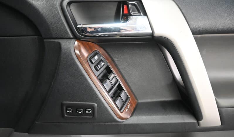 TOYOTA LAND CRUISER PRADO VX 3.0TDI A/T full