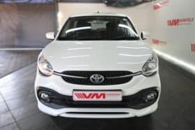 TOYOTA VITZ 1.0 XR