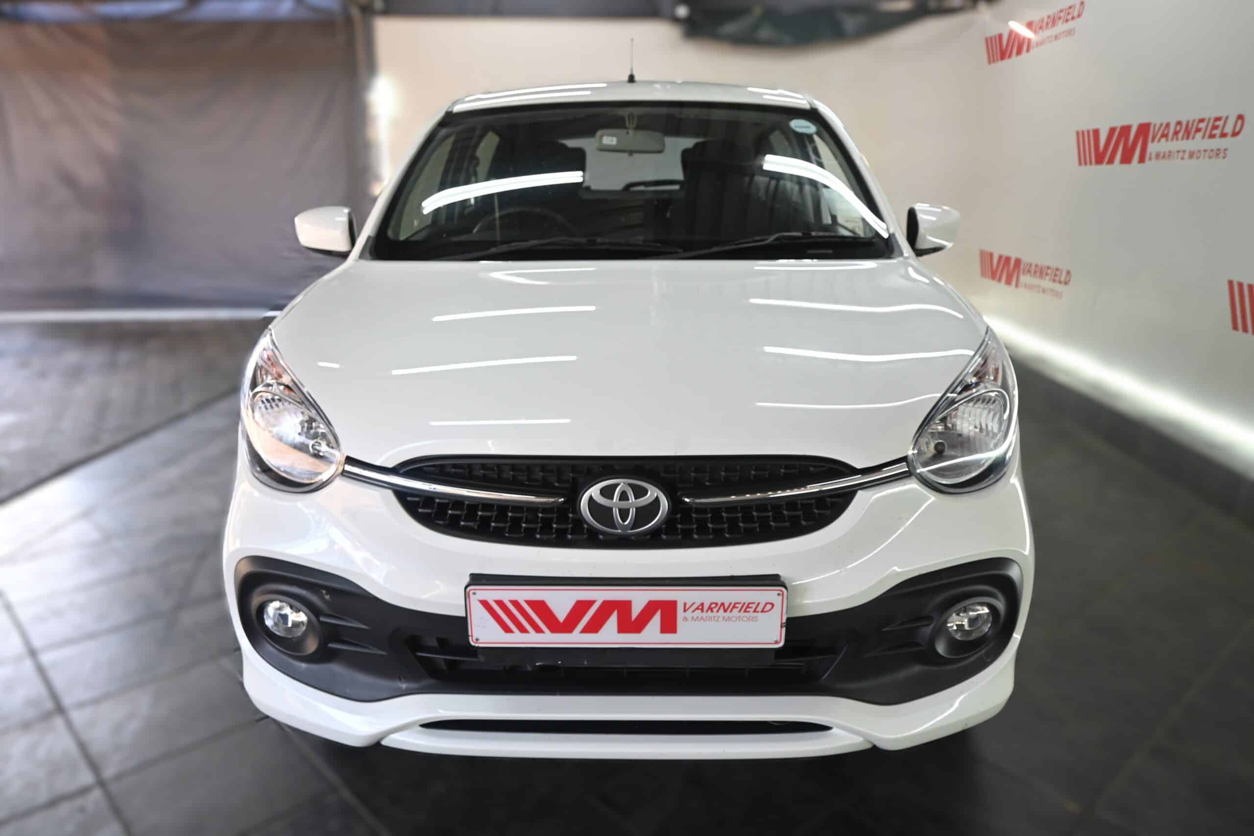 TOYOTA VITZ 1.0 XR