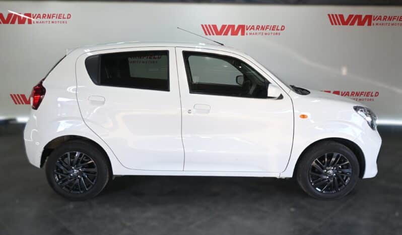 TOYOTA VITZ 1.0 XR full