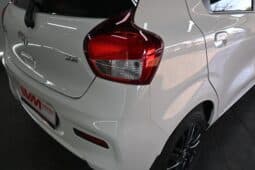 TOYOTA VITZ 1.0 XR full
