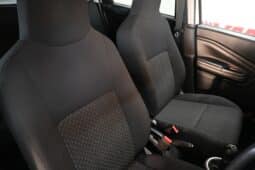 TOYOTA VITZ 1.0 XR full