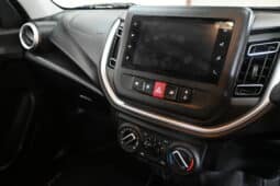 TOYOTA VITZ 1.0 XR full