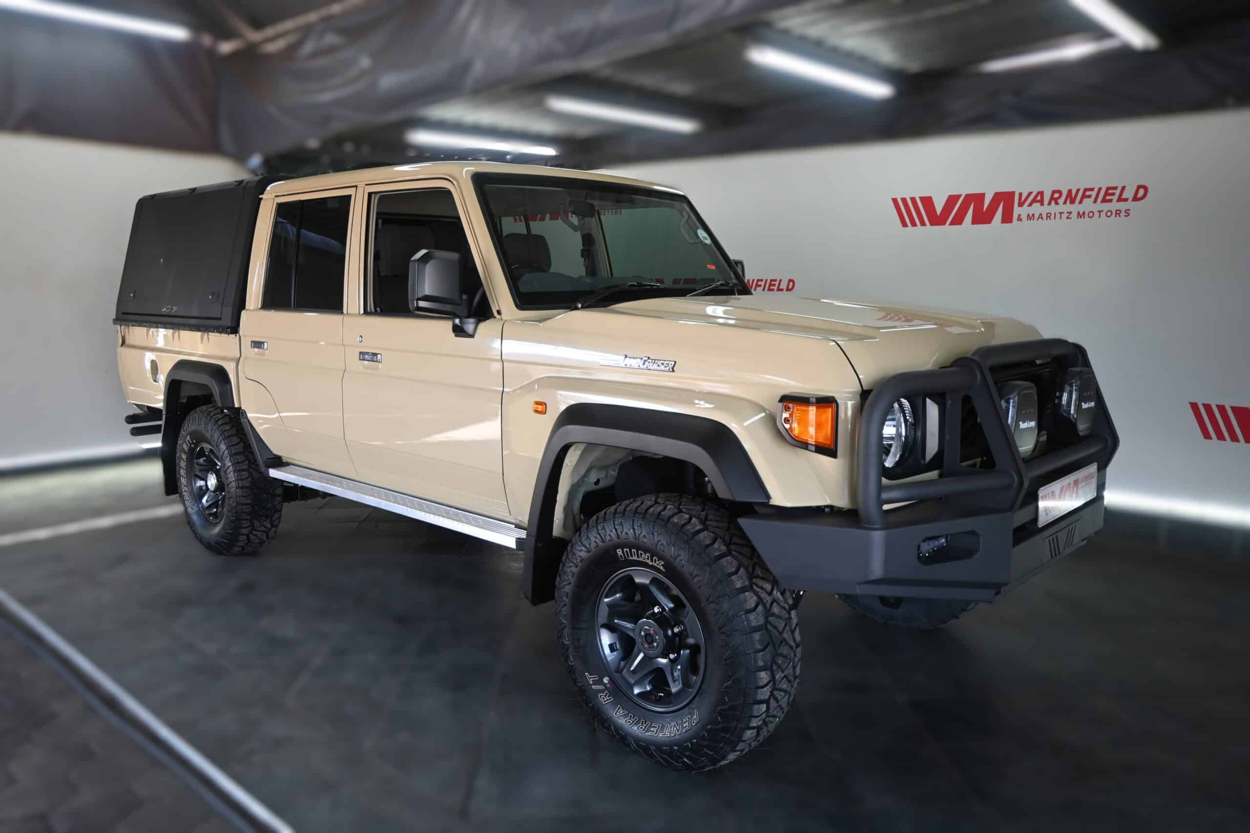 TOYOTA LAND CRUISER 79 2.8GD-6 A/T D/C