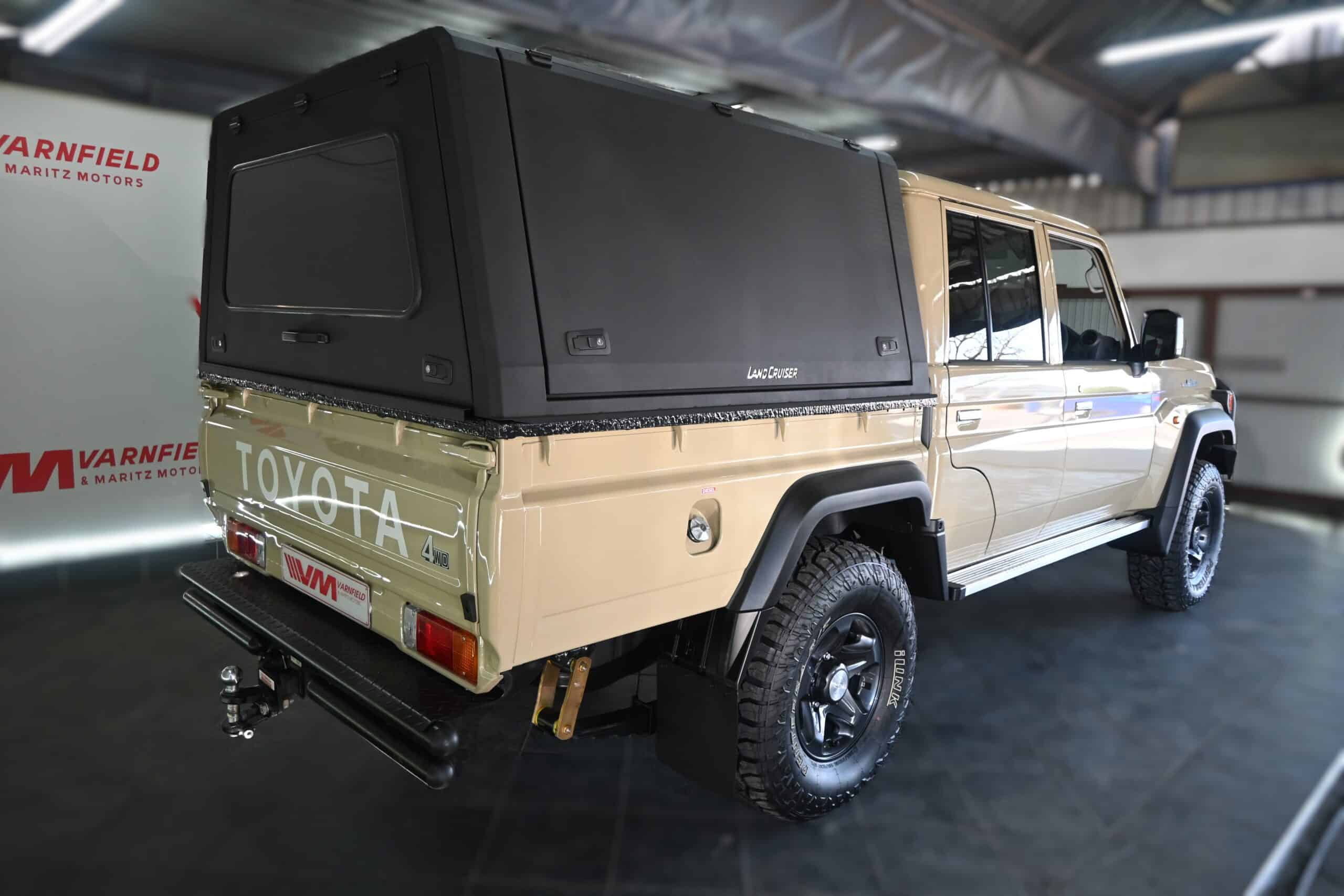 TOYOTA LAND CRUISER 79 2.8GD-6 A/T D/C